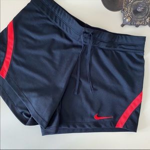 NIKE | dri-fit shorts in black & red • XS